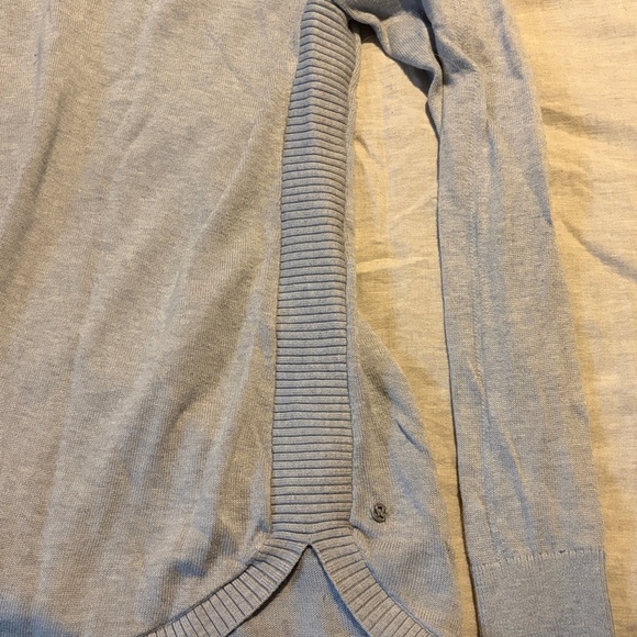 Lulu Lemon Sweater - Picture 4 of 5